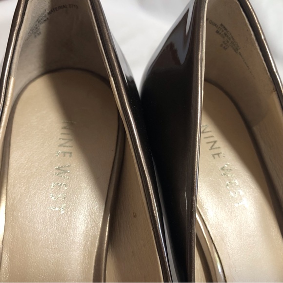 EUC Nine West “Acting Out” Metallic pump - Picture 8 of 8